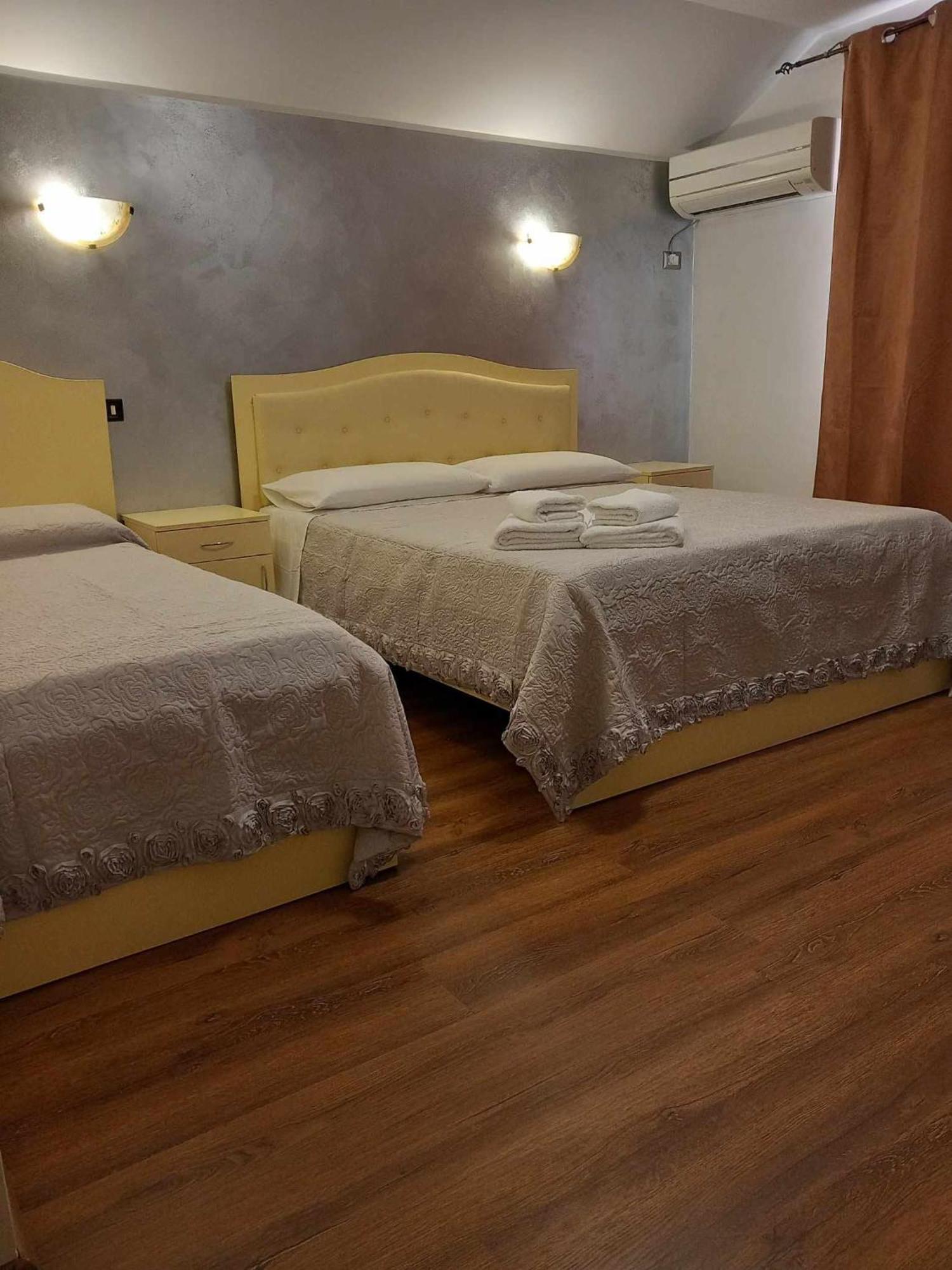 Casa Rasaritul Soarelui Sarichioi Ξενοδοχείο Εξωτερικό φωτογραφία